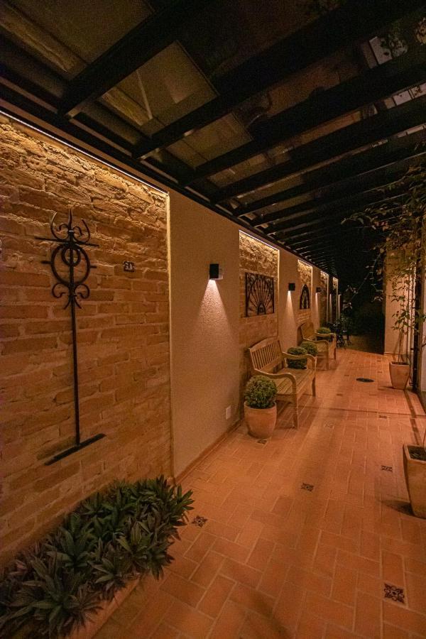 Prado Hotel アンパロ エクステリア 写真