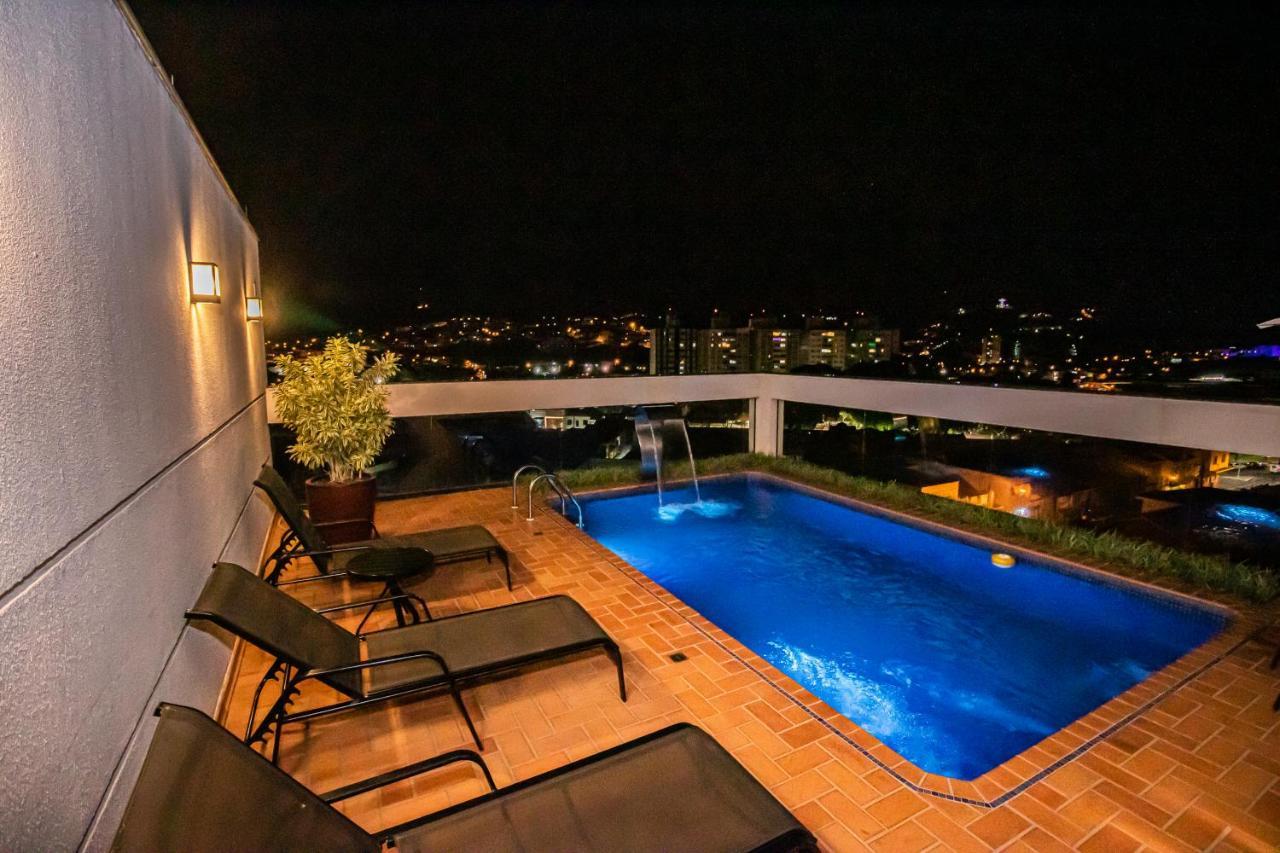 Prado Hotel アンパロ エクステリア 写真